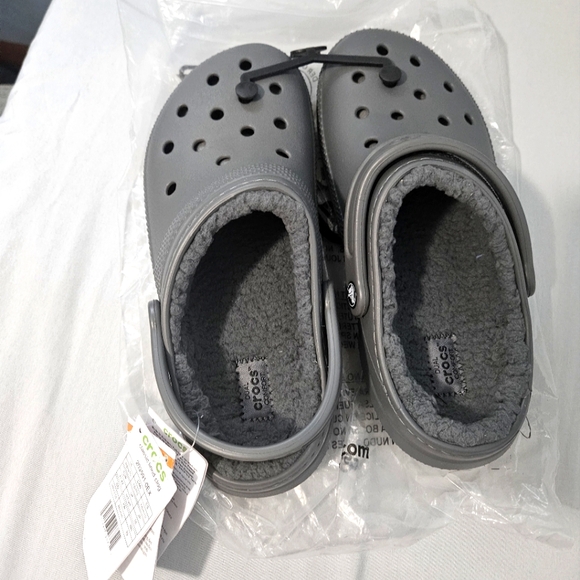 ๐๐ Dual Comfort Crocs M8/W10 - Picture 2 of 3